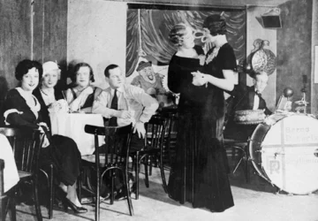 Salons, Women and the LGBTQ+ Community in Weimar Germany